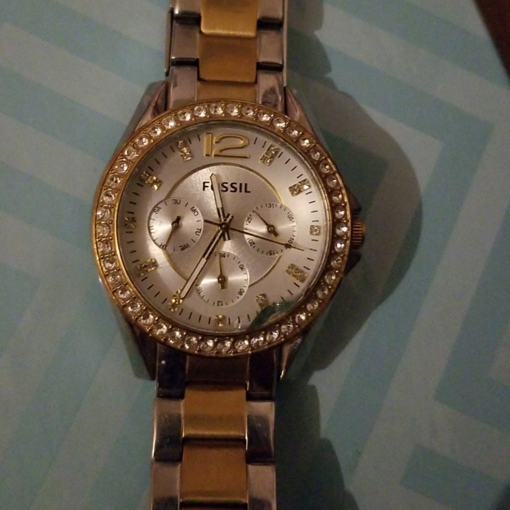 Ladies fossil watch